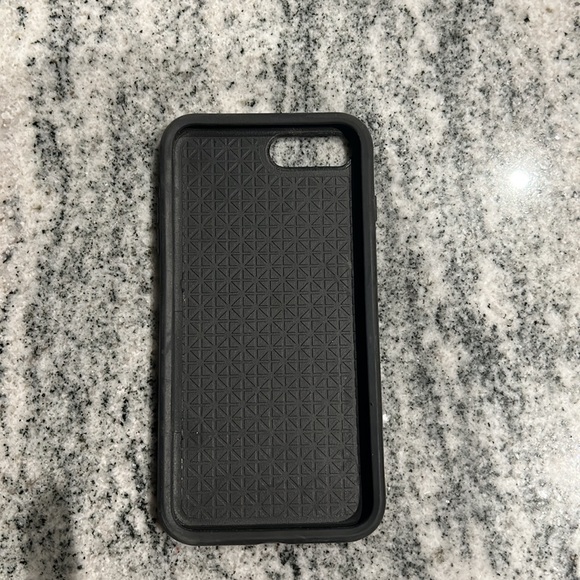 iPhone 8 or 7 Plus Otter Box Case - Picture 3 of 3